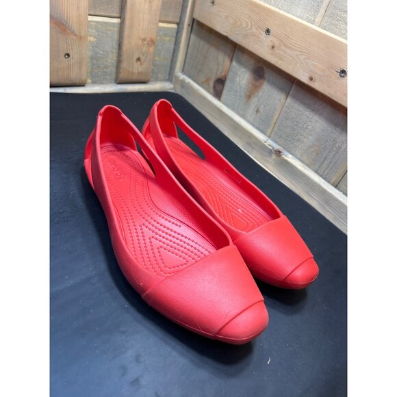 Womens Crocs Red Slingback Flats Size 8 Iconic Comfort Lightweight Casual Shoes - Picture 2 of 7